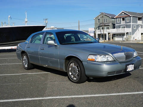 2006 Lincoln Town Car Signature