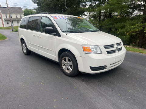 2010 Dodge Grand Caravan for sale at BIRD'S AUTOMOTIVE & CUSTOMS in Ephrata PA