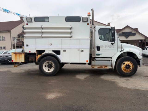 2011 Freightliner Business class M2