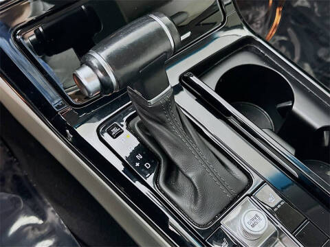 2020 Kia Cadenza Technology