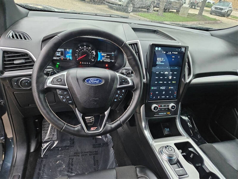 2022 Ford Edge ST