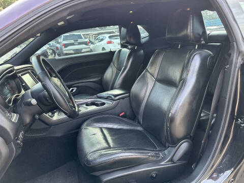 2016 Dodge Challenger R/T Plus