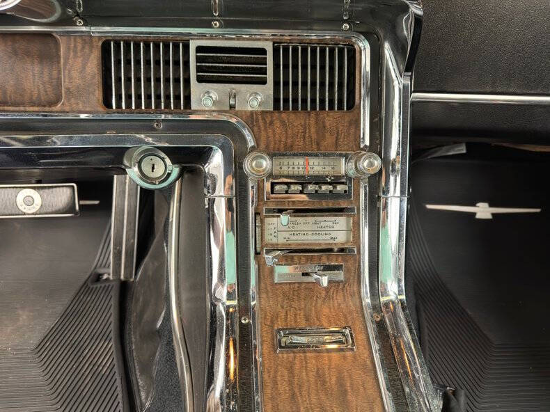 1966 Ford Thunderbird