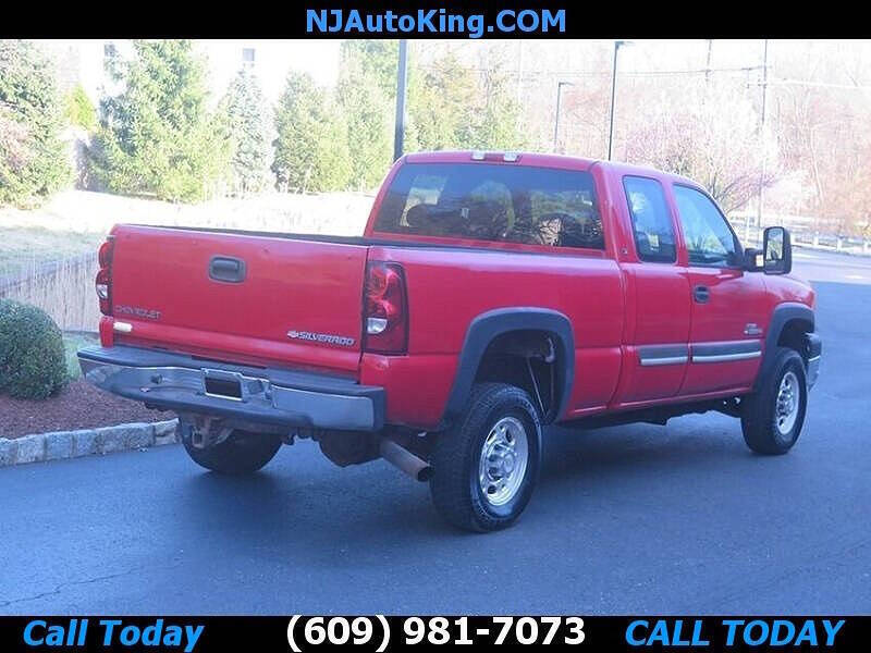 2004 Chevrolet Silverado 2500HD LS