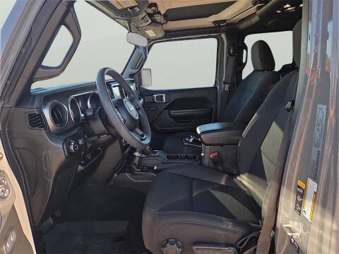 2023 Jeep Gladiator Willys