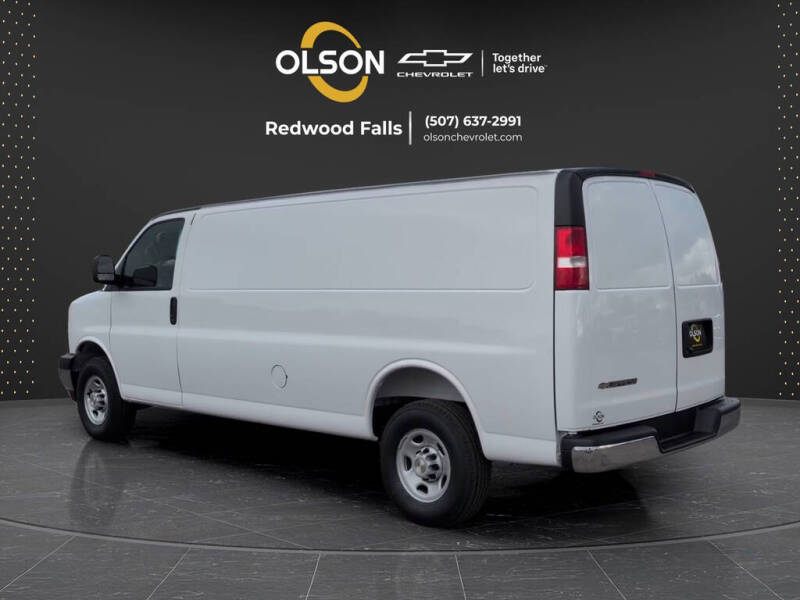 2026 Chevrolet Express 3500