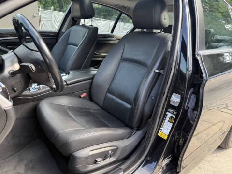 2015 BMW 5 Series 528i