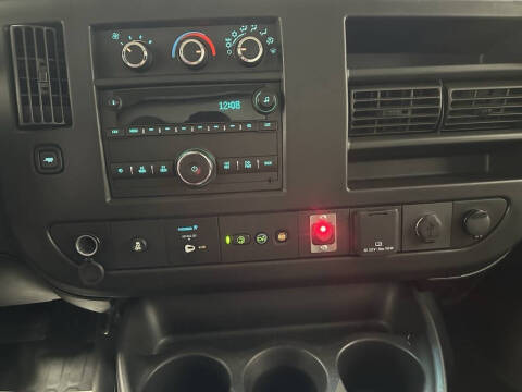 2022 Chevrolet Express 3500