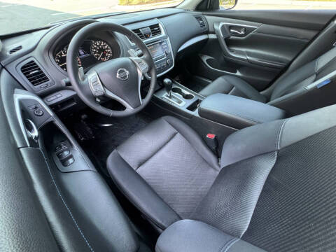 2016 Nissan Altima 2.5 SR