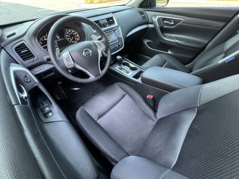 2016 Nissan Altima 2.5 SR