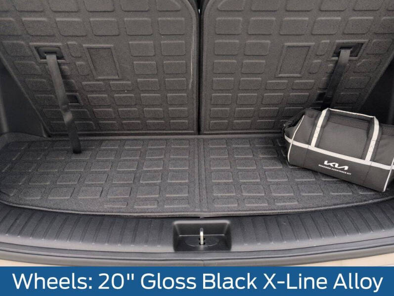 2025 Kia Sorento X-Line EX