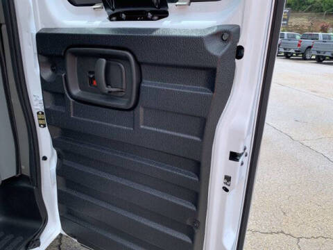 2025 Chevrolet Express 2500