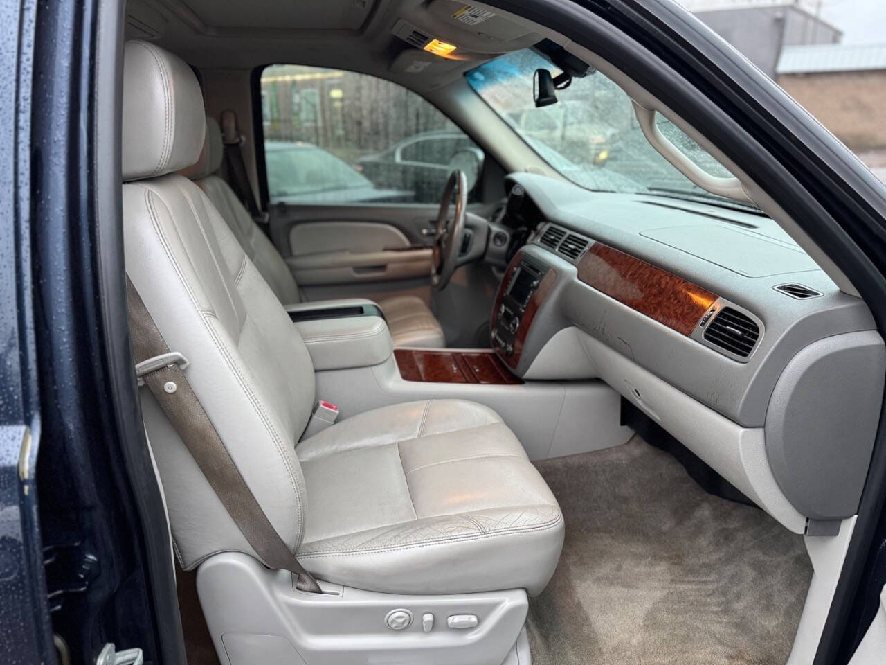 2008 Chevrolet Tahoe for sale at Carz Connect LLC in Portland, OR