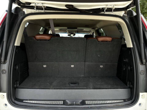 2015 Cadillac Escalade Luxury