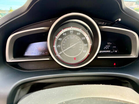 2016 Mazda MAZDA3 i Touring