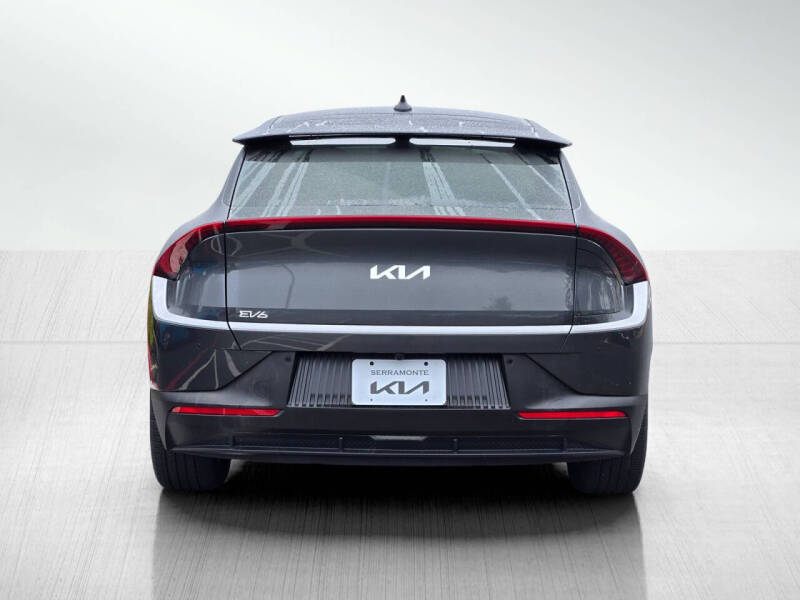 2023 Kia EV6 Light