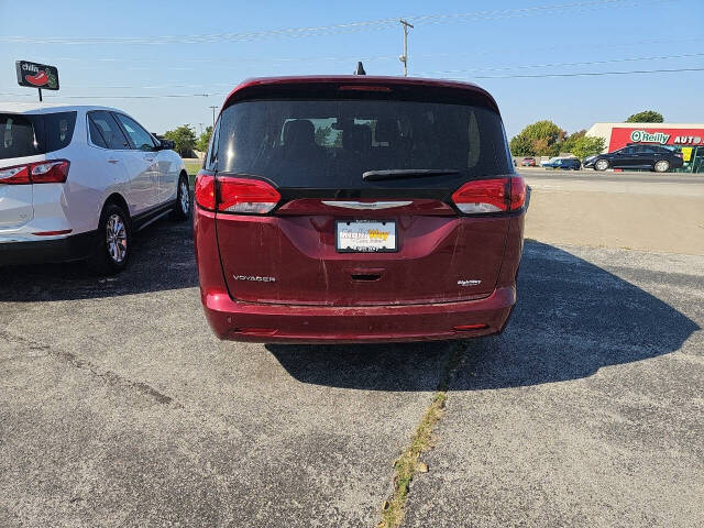 2021 Chrysler Voyager for sale at RightWay Auto Sales Joplin in Joplin, MO