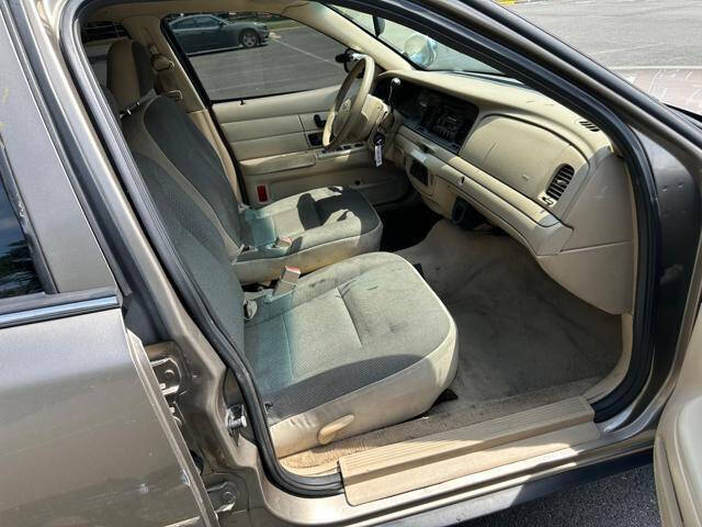 2006 Ford Crown Victoria