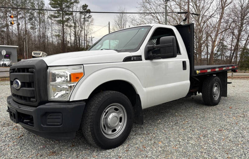 2011 Ford F-350 Super Duty XL's photo