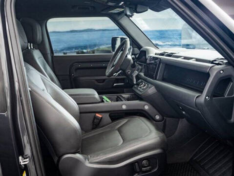 2023 Land Rover Defender 90 V8