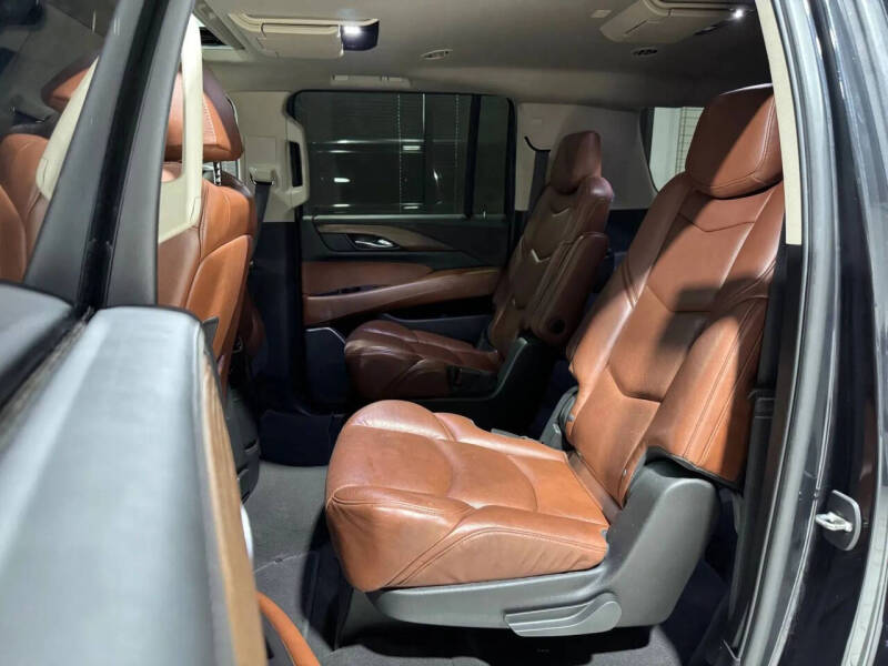 2019 Cadillac Escalade ESV Premium Luxury