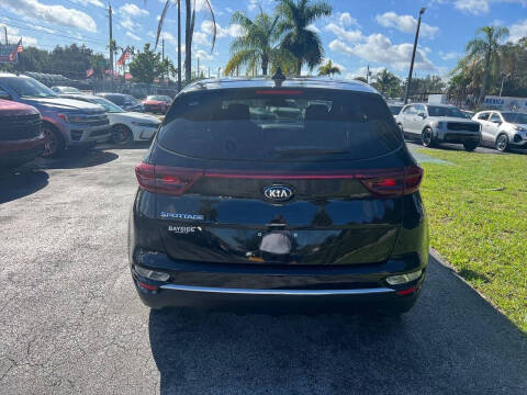 2022 Kia Sportage LX