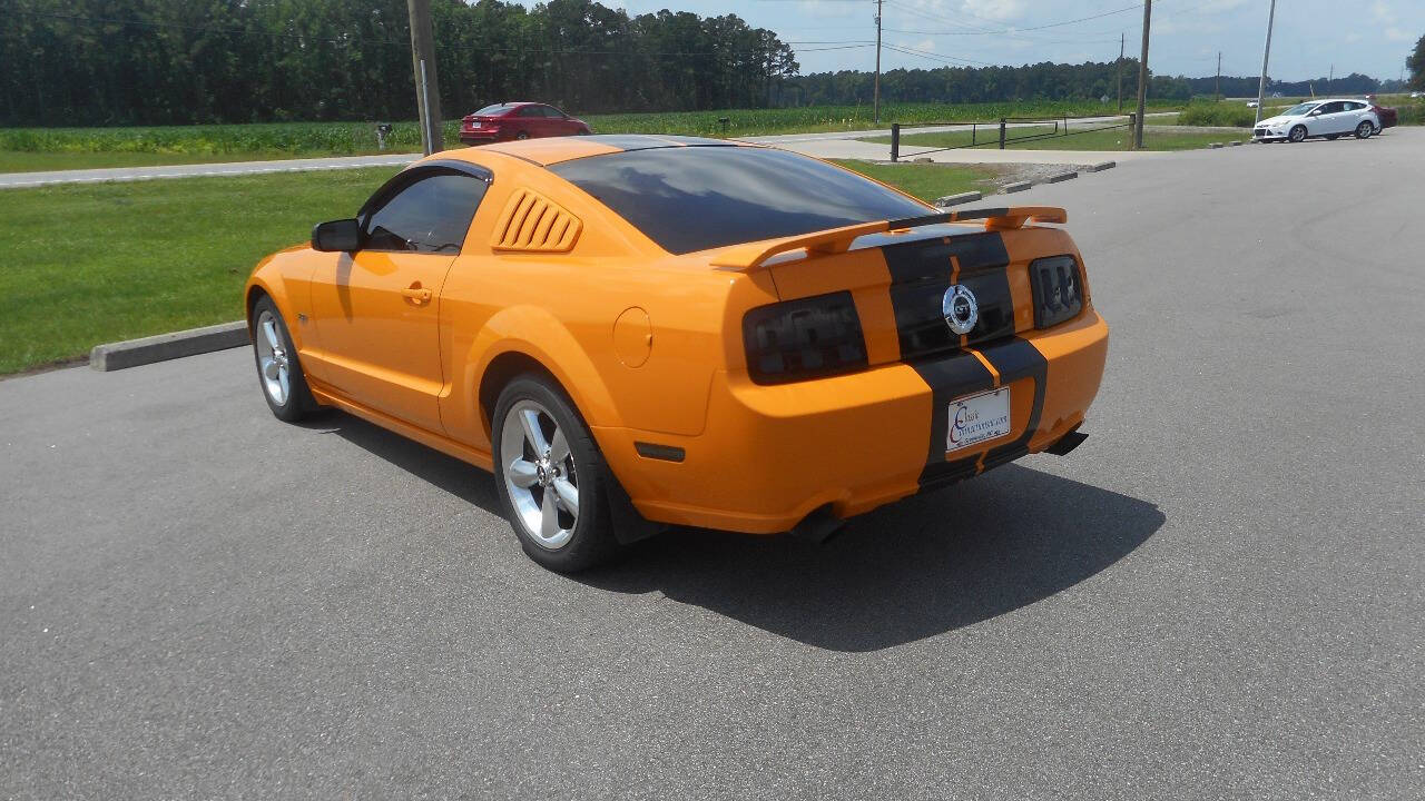 2007 Ford Mustang 9