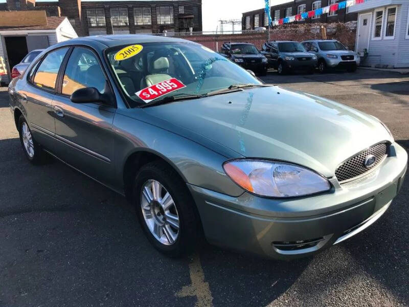 2005 Ford Taurus SEL