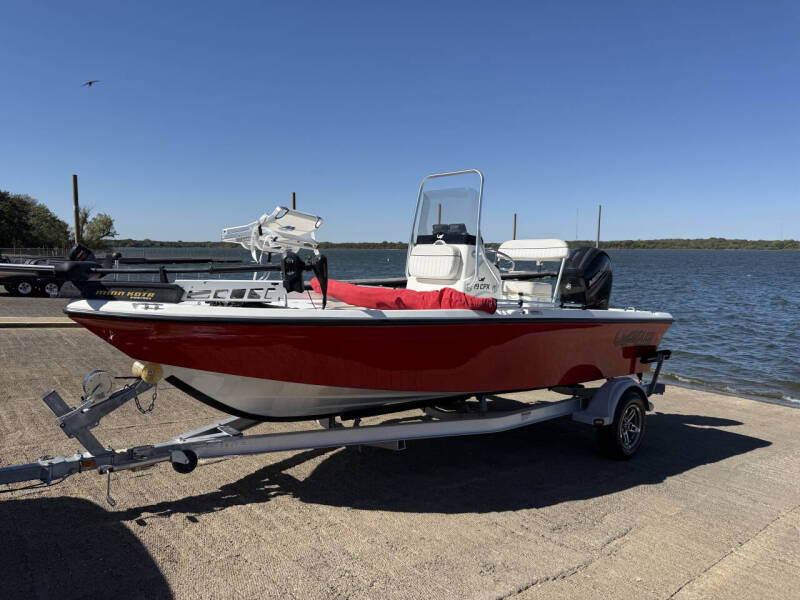 2015 Mako 19 CPX
