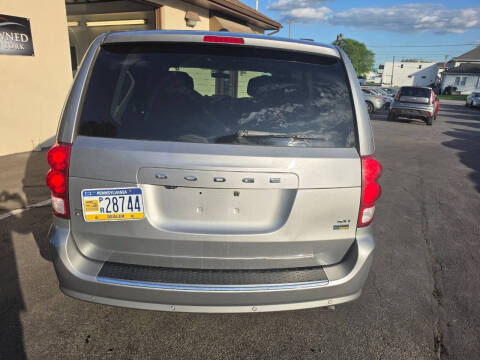 2016 Dodge Grand Caravan SXT Plus