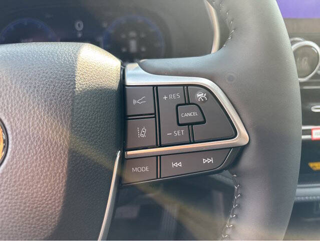 2025 Toyota Highlander Platinum