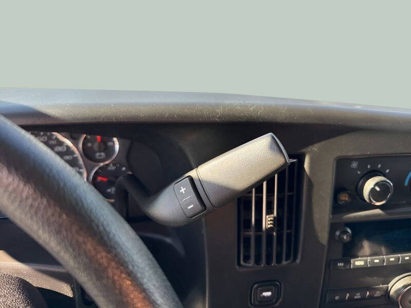 2023 Chevrolet Express 2500