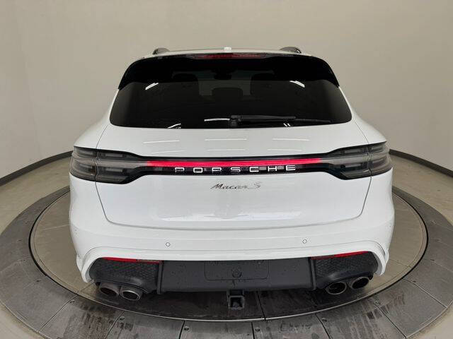 2022 Porsche Macan S