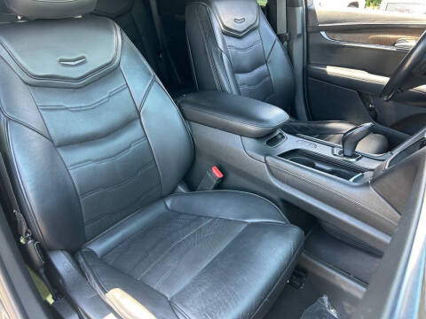 2018 Cadillac XT5 Platinum
