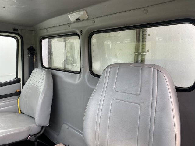 1998 Freightliner FL70