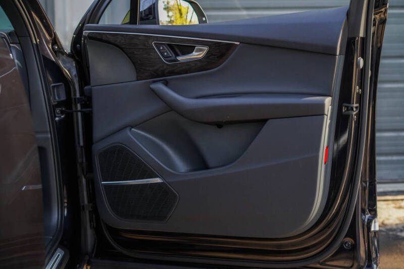 2021 Audi Q7 quattro Premium Plus 55 TFSI