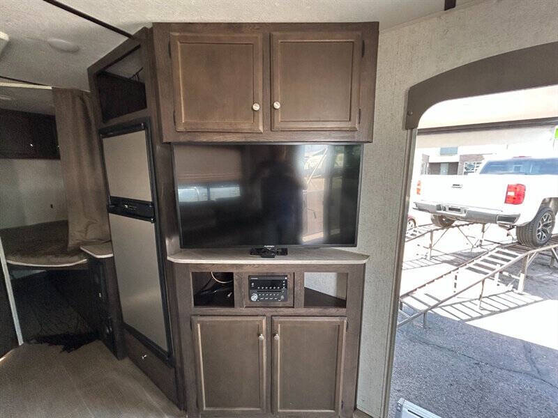 2018 Starcraft Marine M-210RLD