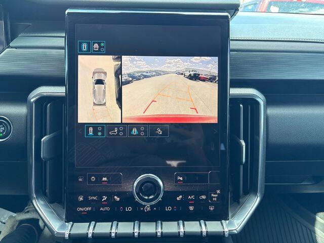2024 GMC Acadia AT4