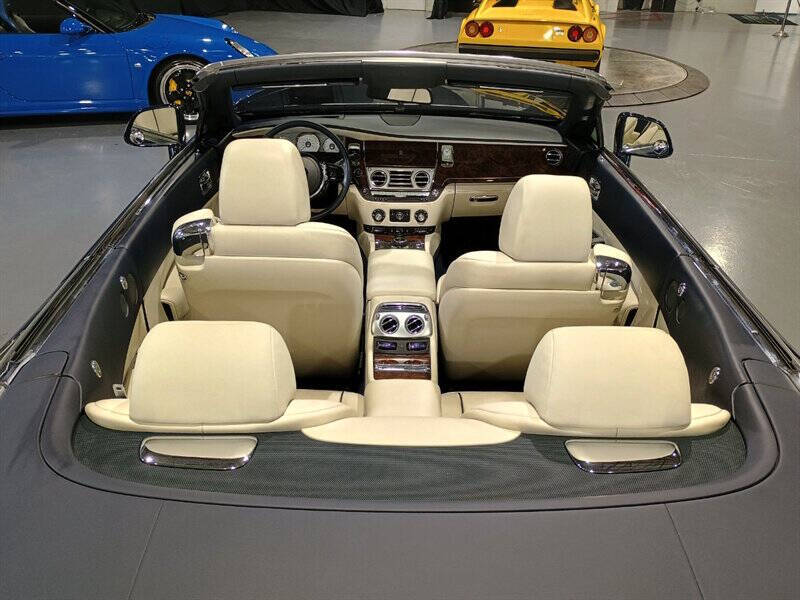 2016 Rolls-Royce Dawn 16