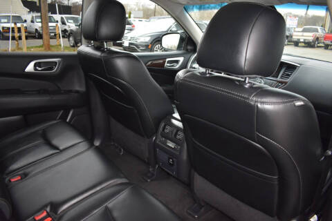 2016 Nissan Pathfinder SL