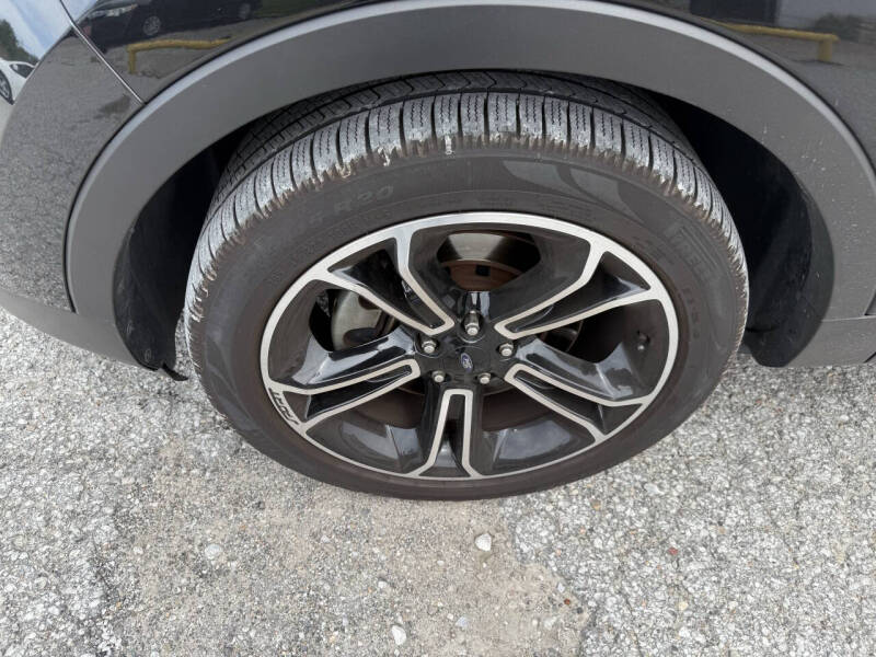 2014 Ford Explorer Sport