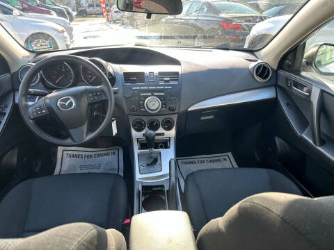 2011 Mazda MAZDA3 i Touring