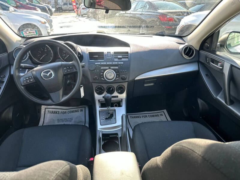 2011 Mazda MAZDA3 i Touring