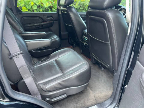 2011 Cadillac Escalade Premium