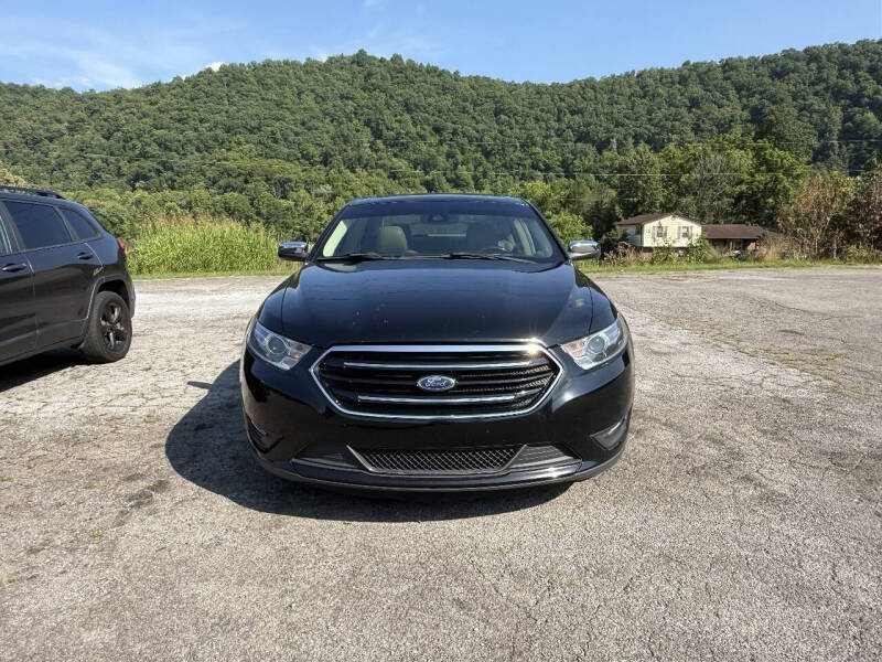 2018 Ford Taurus Limited