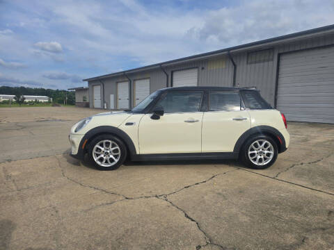 2017 MINI Hardtop 4 Door Cooper