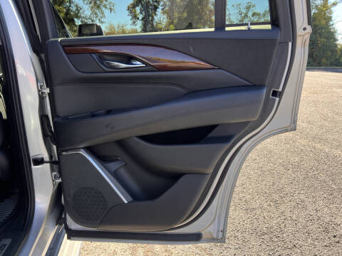 2019 Cadillac Escalade Luxury