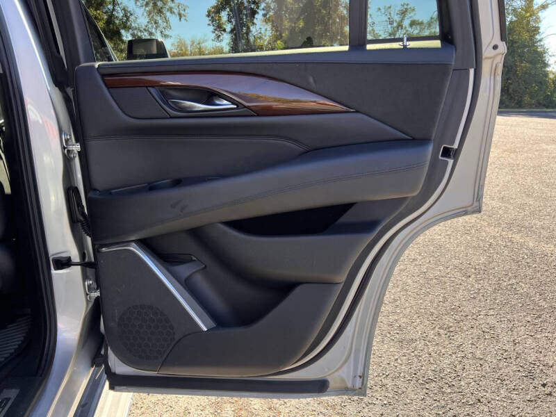 2019 Cadillac Escalade Luxury