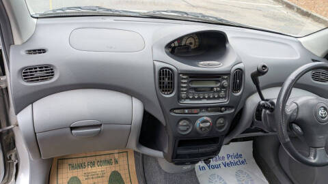2000 Toyota Funcargo Yaris