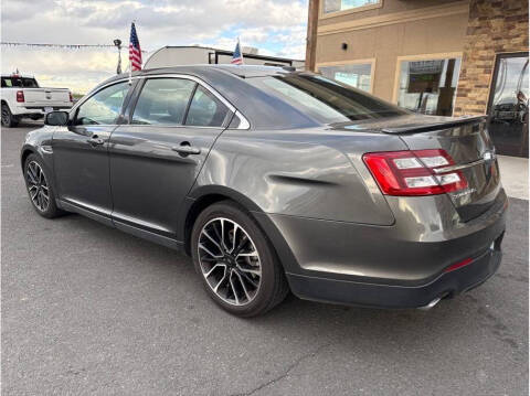 2018 Ford Taurus SEL